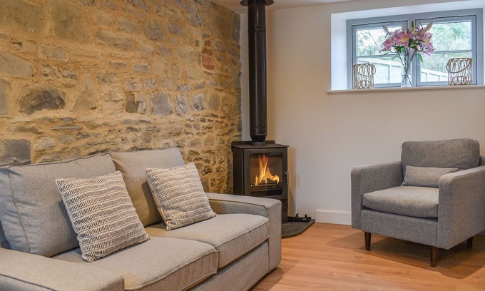 Badgworth Cottage | 2 bedroom accommodation in Badgworth, near Axbridge