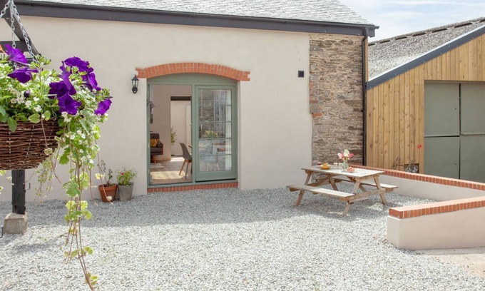 Brayford Cottage | 2 bedroom accommodation in Bratton Fleming, near Combe Martin