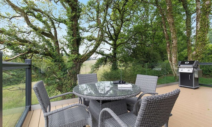Narberth Ski Chalet | 2 bedroom accommodation in Narberth