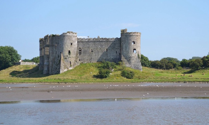 New Moat Cottage | 2 bedroom accommodation in New Moat