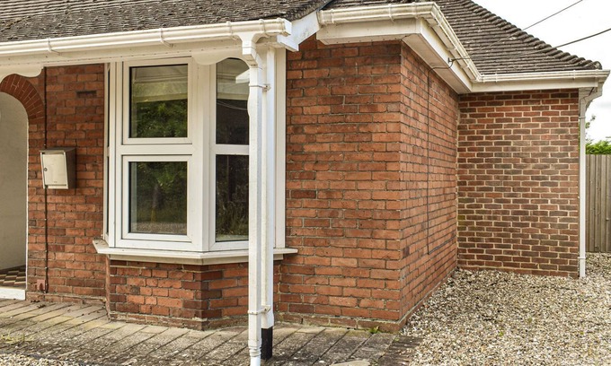 Andover Cottage | 2 bedroom accommodation in Andover