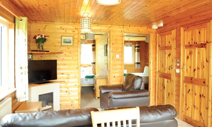 Ystradgynlais Cabin | 2 bedroom accommodation in Brecon Beacons National Park, Powys