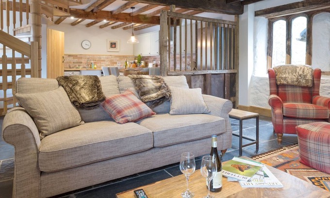 Holcombe Burnell Cottage | 2 bedroom accommodation in Holmcombe Burnell Barton, near Exeter