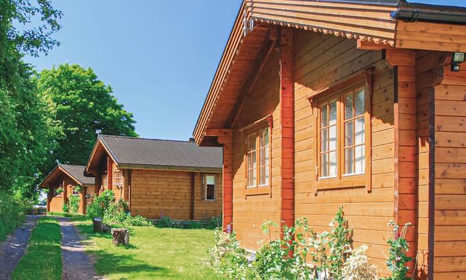 Ryther Ski Chalet | 2 bedroom accommodation in Stillingfleet, York