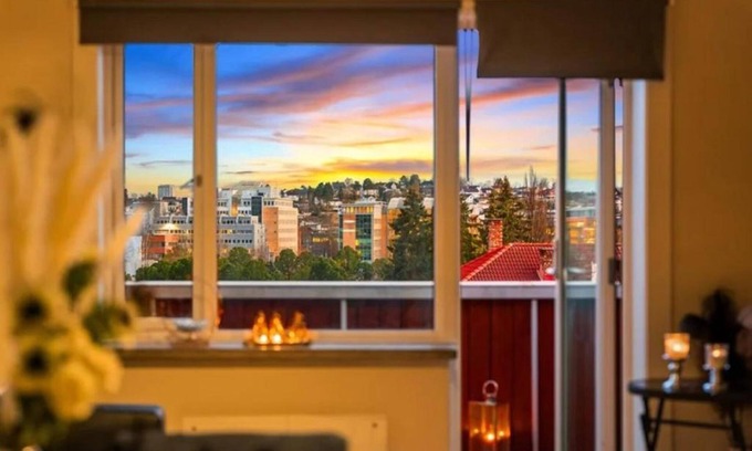 Gamle Oslo Condo | 2 Bedroom Apartment in Helsfyr, Oslo, Ideal for Long & short Stays ,free parking