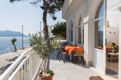 Trstenik Apartment | 2 bedroom apartment with Sea view