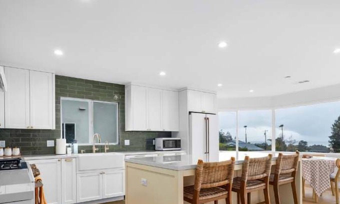 Aptos House | 2 Bedroom Aptos Home With Ocean View!