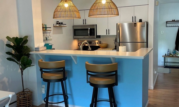 Collingwood Condo | 2 bedroom Condo located at Collingwood's prestigious Lighthouse Point