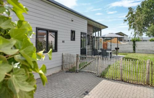 Sint-Annaland House | 2 Bedroom Cozy Home In Sint-Annaland