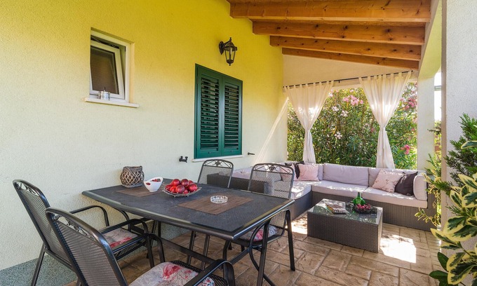Vranjic House | 2 bedroom gorgeous home in Split
