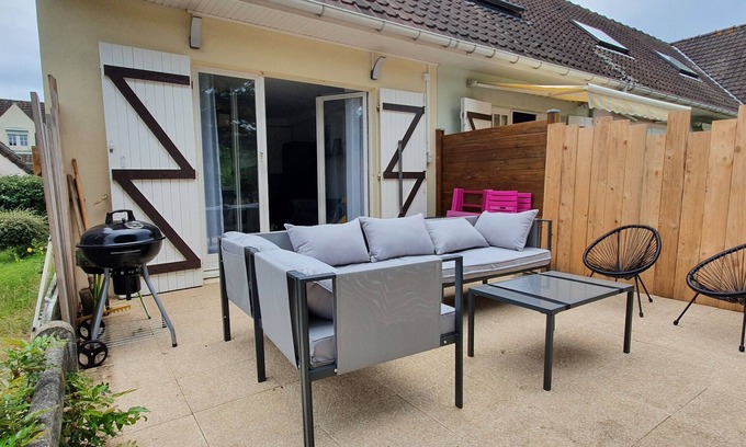 Sainte-Cecile-Plage House | 2 bedroom house 5mn from the sea and parking