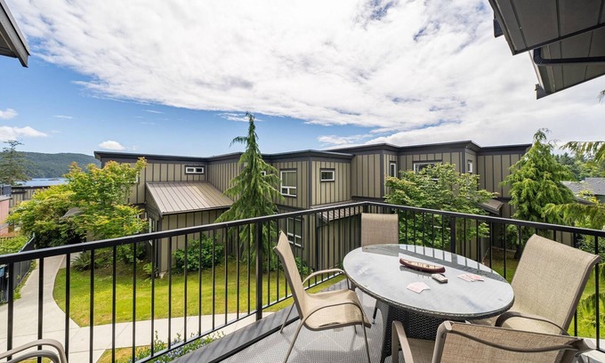 Sooke House | 2 Bedroom Sooke Townhome