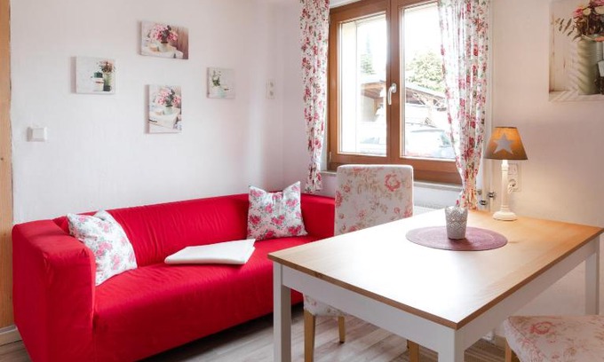 Westerburg Apartment | 2 Bett Ferienwohnung Rose