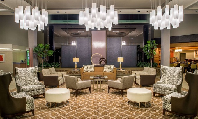 Lloyd District House | 2 Connecting Suites at a 4⭐️ Hotel