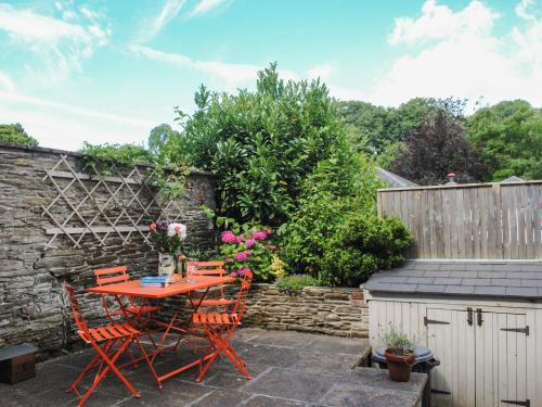 Aveton Gifford House | 2 Court Cottages
