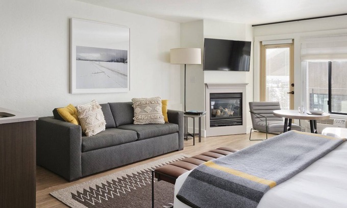 Teton Village Hotel | 2 Cozy Mountain View Suites Perfect for Skiers & Outdoor Enthusiasts