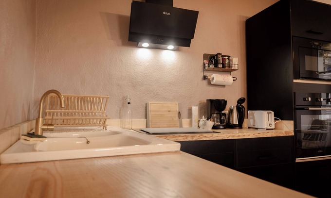 Saint-Saturnin-sur-Loire House | 2 double rooms Camille CLAUDEL and Niki de SAINT PHALLE