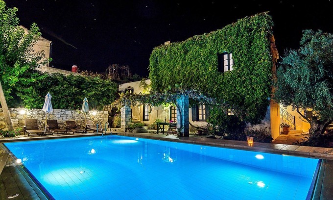 Douliana House | 2 houses together - private pool