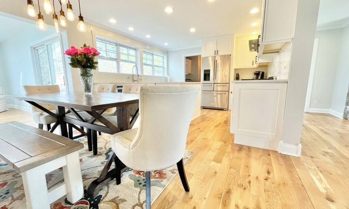 Benton Harbor House | 2 miles to downtown St. Joseph and 1/2 mile to beaches