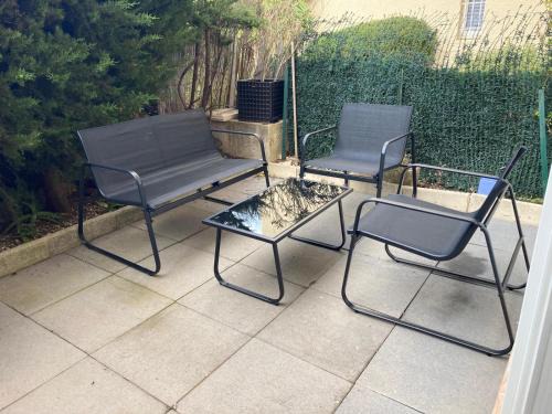 Boulouris-sur-Mer Apartment | 2 pièces en rez- de -jardin