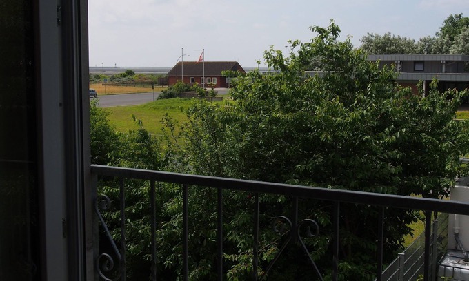 Borkum Apartment | "2-room sea view vacation apartment" on the 1st floor