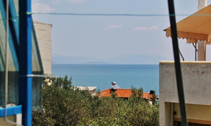 Kefalari Apartment | 2 Space - Selfcatering Apartment Helen No 7