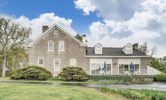 Kenton House | 2 Spacious Homes totaling 8-bedrooms with in-ground POOL and Hot Tubs