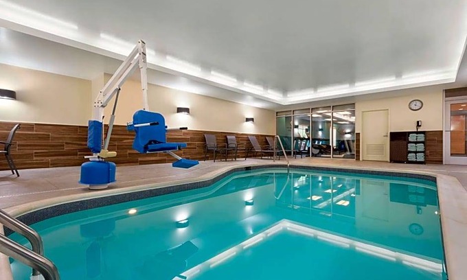 Fifeville Hotel | 2-Star Hotel ∙ Fairfield Inn & Suites by Marriott Charlottesville Downtown/University Area