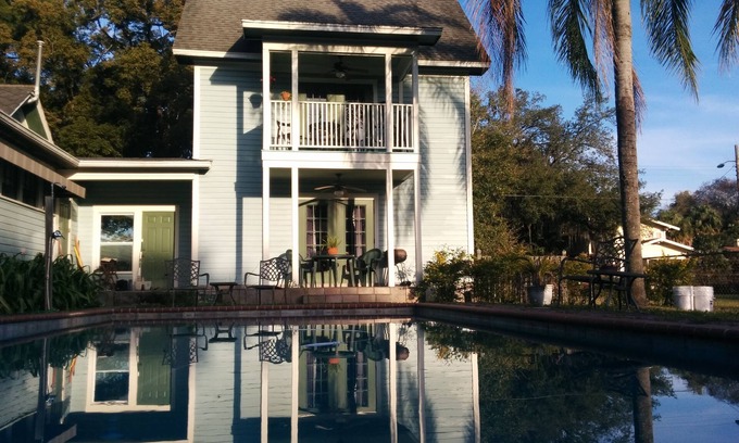 Old Seminole Heights Apartment | 2 story cottage in Seminole Heights
