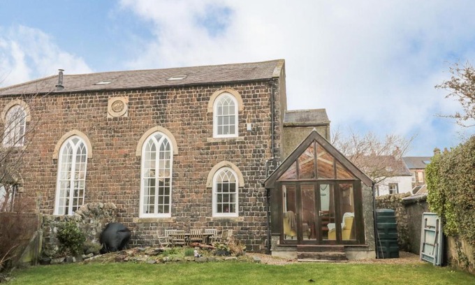 Embleton House | 2 The Reformed Church