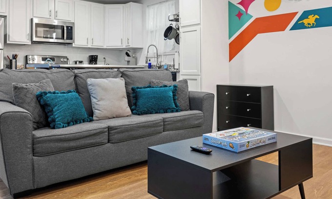 Phoenix Hill Apartment | 2-Unit Modern Container Retreat Perfect for Groups