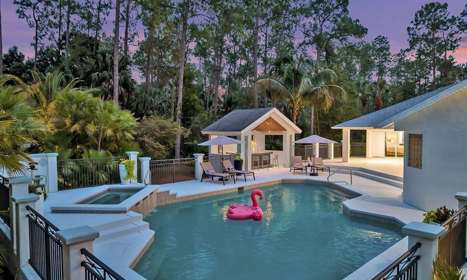 Naples House | 2 Villas, Pickleball/Basketball, Resort style heated pool/Hot tub, Naples escape
