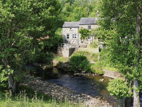Grosmont House | 2 Whinstone Cottage