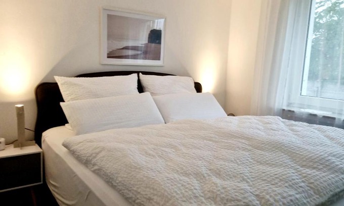 Luenen Apartment | 2-Zimmer I Küche I Balkon I WLAN I Prime I Parken