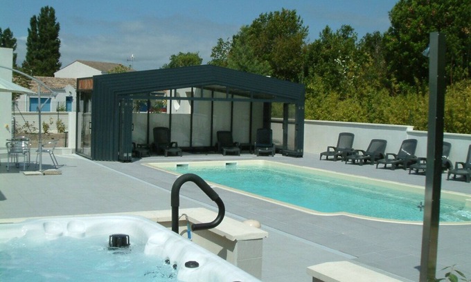 Fouras Villa | 200m from the ocean, villa Boyard in residence with swimming pool . Les Thalassiles