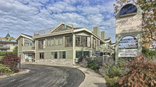Charlevoix House | 201 Pointes North Inn