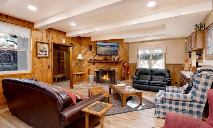 Big Bear Lake Ski Chalet | 2042-swiss Haus 6 Bedroom Home by Redawning