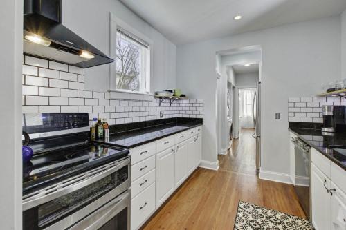 Downtown Charleston House | 21 Hampden