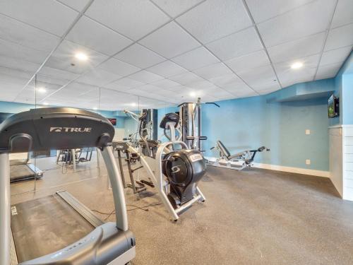 Charlevoix House | 227 Edgewater Inn