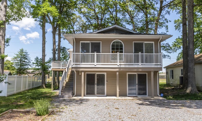 Rehoboth Beach House | 22877 Linden - Newly renovated home in the Amenity filled Angola by the Bay!