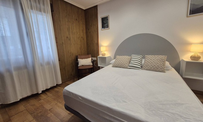 Arriondas Ski Chalet | 22A04 Casa Azul del corral de abaju en Arriondas