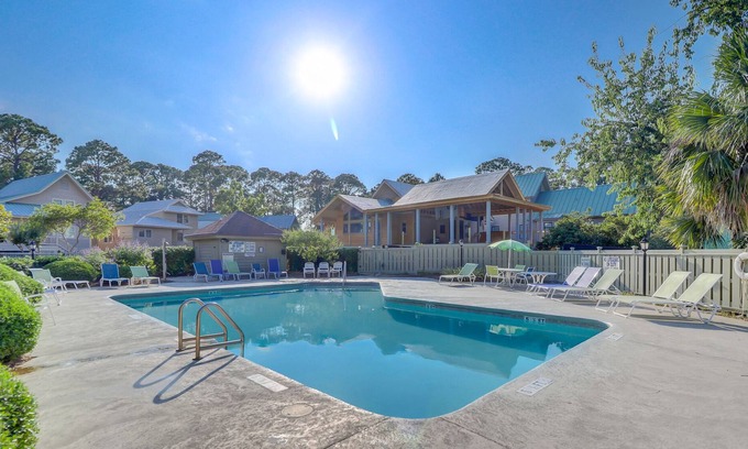 Sea Pines House | 233 Beachside Homes