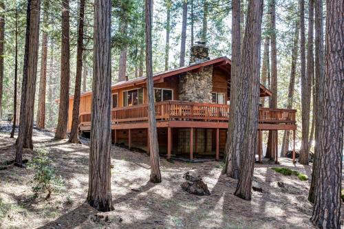 North Wawona House | 23B Robins Nest