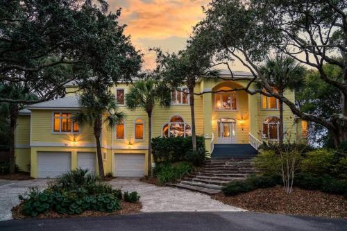 Isle of Palms House | 24 Dune Ridge - Private Pool on Links Golf Course!