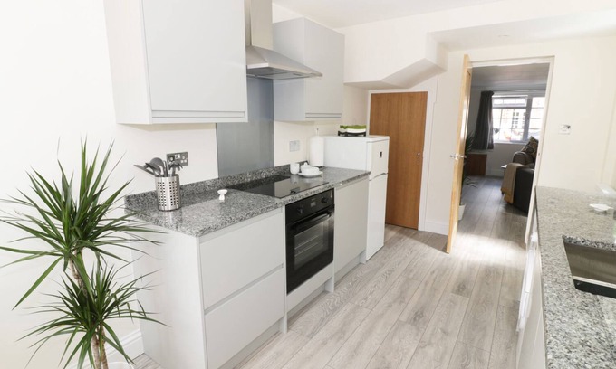 City Centre Cottage | 25 Shakespeare Street