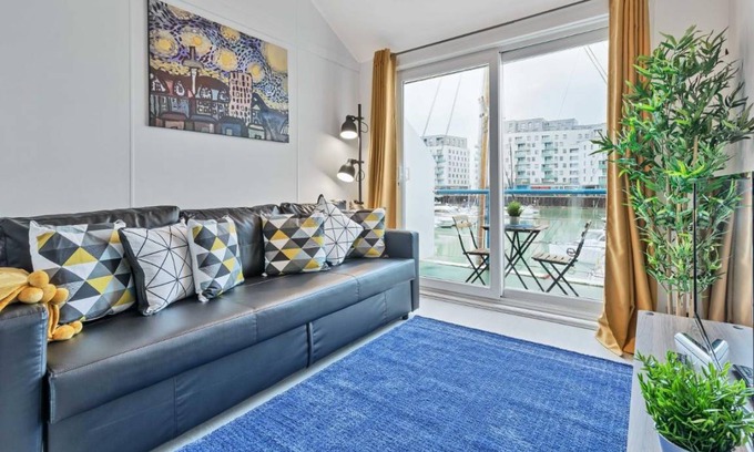 Seafront Apartment | 28 m² Apartment ∙ 1 bedroom ∙ 4 guests