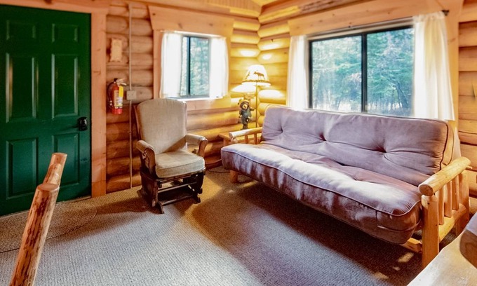 Bigfork Cabin | 29 m² Cabin ∙ 4 guests
