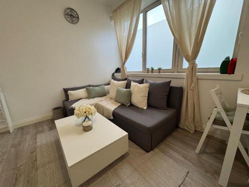 Sheldon Apartment | 29 Sweet 1 Bed sleeps 4 with free parking BHX NEC