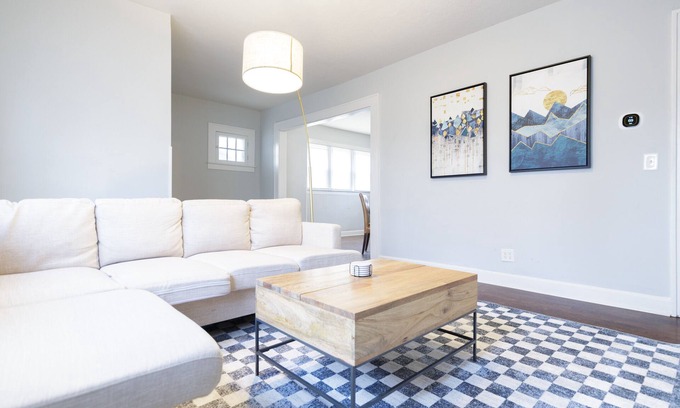 Meridian-Kessler House | 2Bd/2Bth King Beds, Patio, Yard, Walk to Trail, Safe & Quiet, Newly Furnished