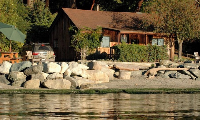 Eastsound Cabin | 2BR Beachfront Cabin w/loft - steps from prime west-facing beach!